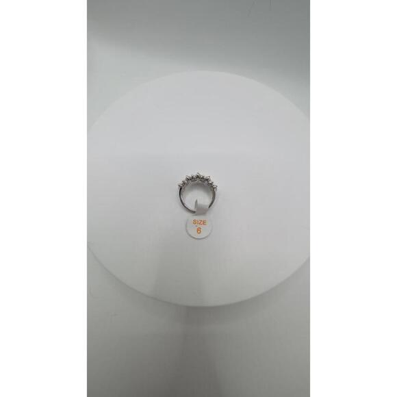 Silver Tone Ring with Pink Gemstones, Size 6 - Picture 7 of 8